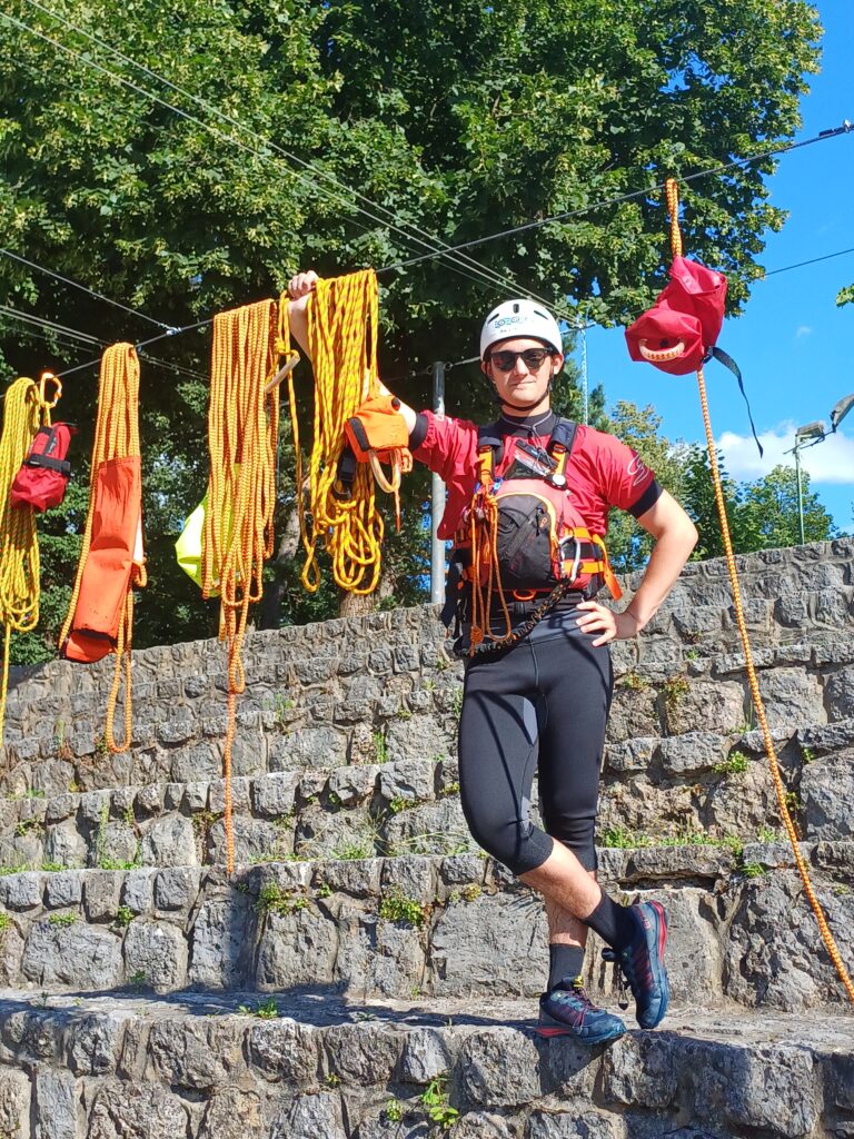 Maks Alič, Reševalec iz vode
